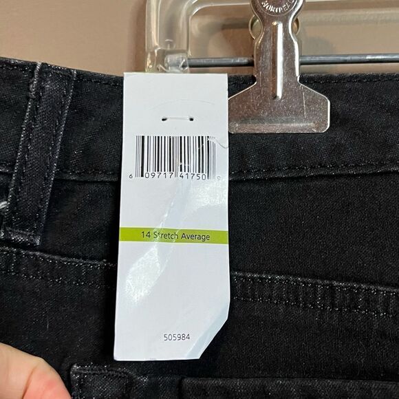 NWT! Gloria Vanderbilt black mid rise skinny jeans - Picture 9 of 12